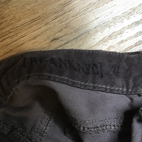 BLANK NYC Pants Size 27 Spray On Skinny Leg Soft Velvet Fabric Dark Brown - Picture 10 of 14